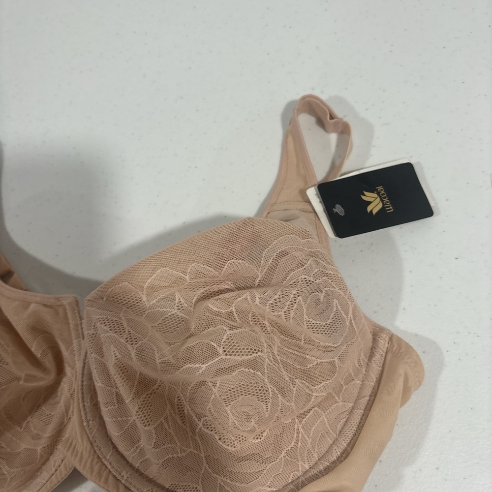 NWT Wacoal Light Nude Lace Underwire Bra - Picture 2 of 5